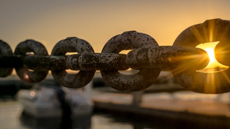 Photo by Joey Kyber from Pexels: https://www.pexels.com/photo/selective-focus-photoraphy-of-chains-during-golden-hour-119562/