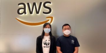 From left: Karen Ho, head, corporate and community sustainability, WWF Hong Kong; Kevin Ng, CEO, InnoBlock Technology Limited.