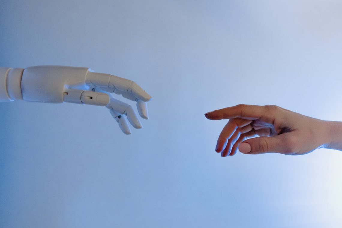 Photo by Tara Winstead: https://www.pexels.com/photo/person-reaching-out-to-a-robot-8386434/