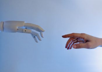 Photo by Tara Winstead: https://www.pexels.com/photo/person-reaching-out-to-a-robot-8386434/