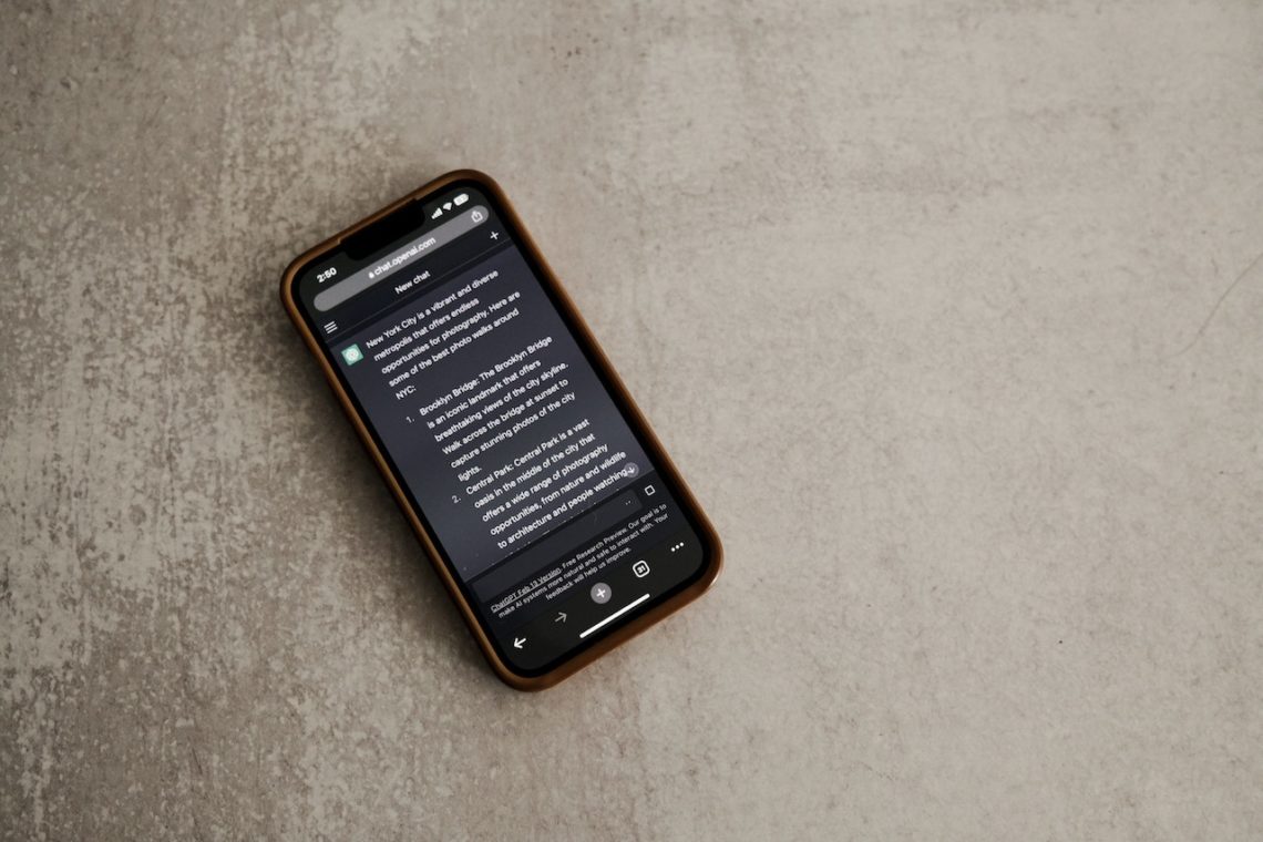 Photo by Airam Dato-on: https://www.pexels.com/photo/dirty-internet-connection-technology-15940002/