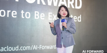 Selina Yuan, President of International Business at Alibaba Cloud, speaks at Alibaba Cloud AI & Big Data Summit in Singapore