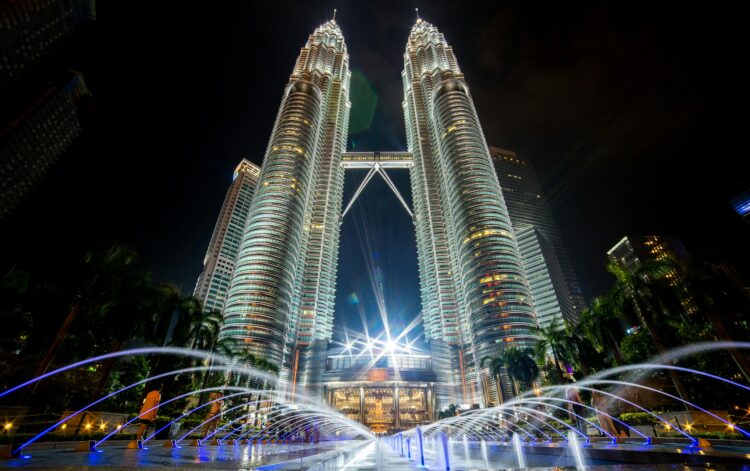Photo by Ben Cheung: https://www.pexels.com/photo/petronas-tower-malaysia-462671/