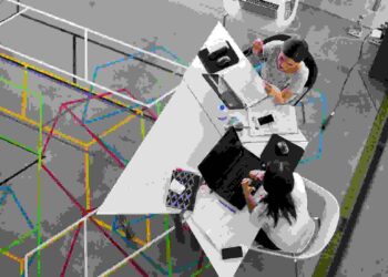 Photo by Visual Tag Mx: https://www.pexels.com/photo/two-women-sitting-in-chairs-using-laptop-computers-2566573/