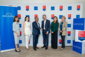 Left to Right: Khun Chompunuth Weerawatgumpa, Group Director of Corporate Shared Service and People System, Minor International, Mrs. Aurakanda Attavipach, Chief People Officer, Minor International, Mr. Dillip Rajakarier, Group Chief Executive Officer of Minor International / Chief Executive Officer of Minor Hotels, Mr. Fabio Tiviti, Chief Operating Officer, APAC and Japan, Workday, Ms. Pannie Sia, General