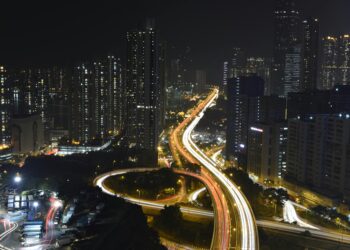 Photo by Pixabay: https://www.pexels.com/photo/city-buildings-during-nighttime-417418/