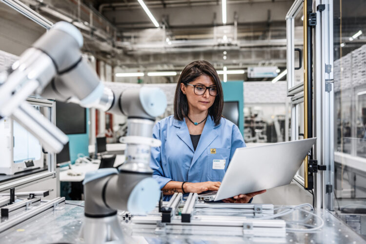 Siemens makes latest advances in industrial AI widely accessible to companies of all sizes