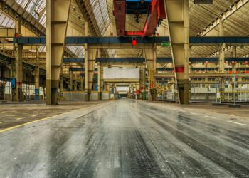 Photo by Pixabay: https://www.pexels.com/photo/gray-concrete-building-interior-236709/