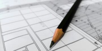 Photo by Pixabay: https://www.pexels.com/photo/close-up-photo-of-black-pencil-268362/