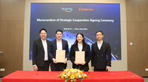 (From left to right) Tirayu Songvetkasem,Chief Digital Officer, CP AXTRA Public Company Limited; Tanit Chearavanont, Group Chief Wholesale Business Officer, CP AXTRA Public Company Limited; Charlene Sawasdee, Country Managing Director of Thailand, Alibaba Cloud; Hao Xu, Lead Solution Architect of Thailand, Alibaba Cloud